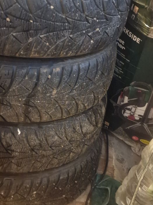 Cauciucuri cu jante 15