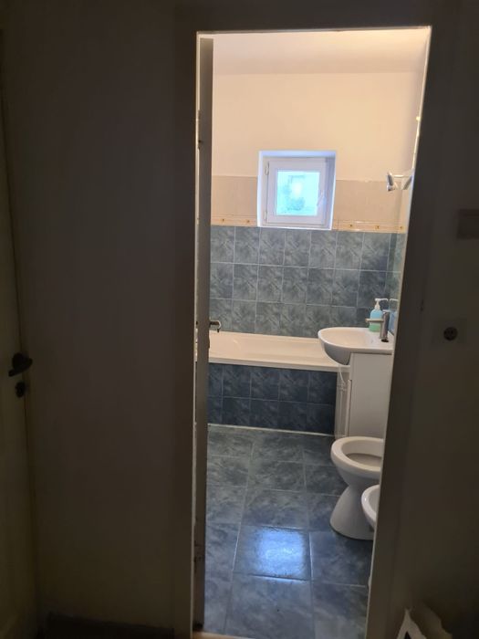 PROPRIETAR – Vând Apartament Spațios 3 Camere (82,74 mp) – Str. Mărășești, Bacău