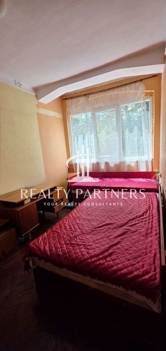 Дава се под наем Двустаен апартамент в Перник, Изток - 60 кв.м за 255 € - Снимка #3