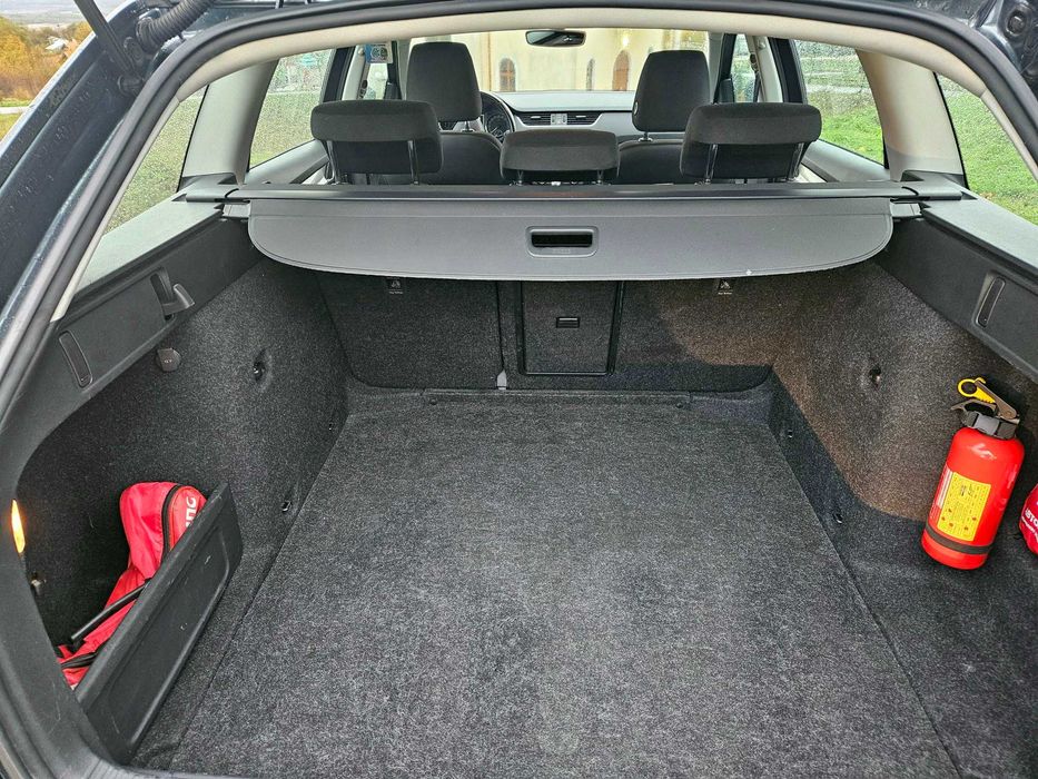 Шкода Октавия 83 000км - бензин