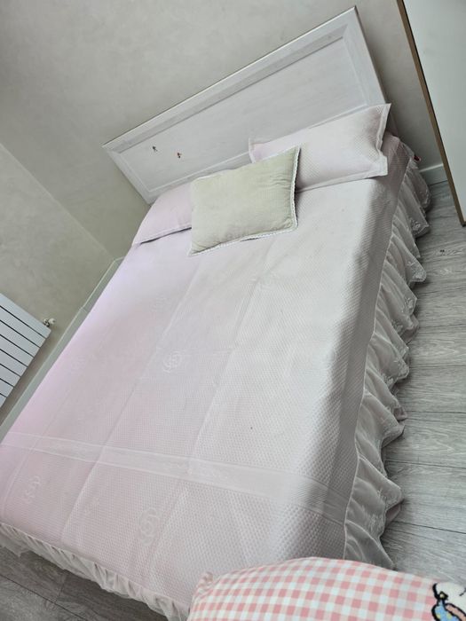 Спальный гарнитур полутока