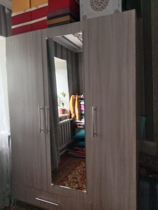 Продам спальный гарнитур
