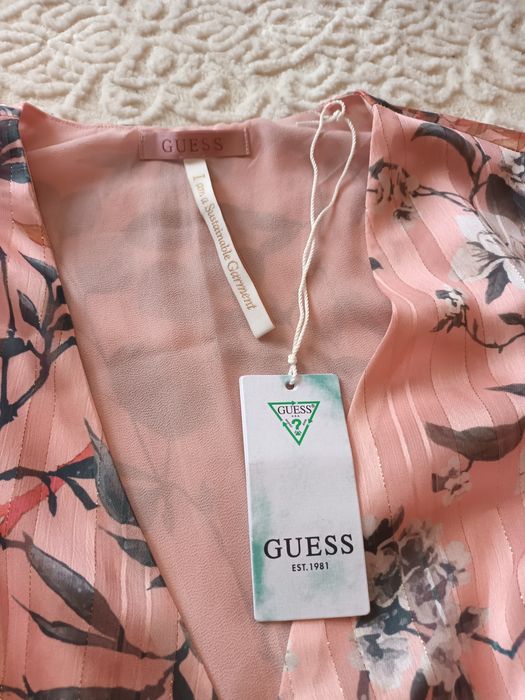 Рокля Guess размер хс