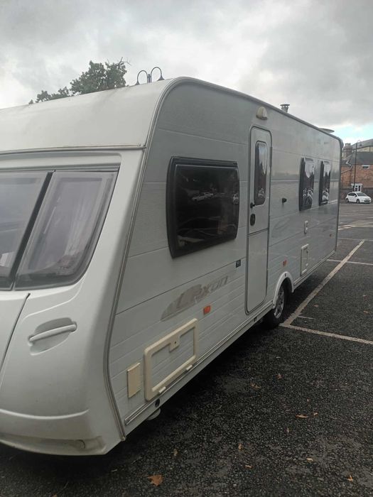 Каравана Lunar Lexon 585Sl КРАЛСКА СПАЛНЯ / МУУВЪР