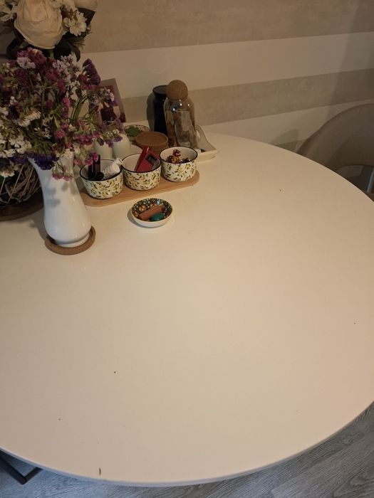 Vând Masa Docksta Ikea