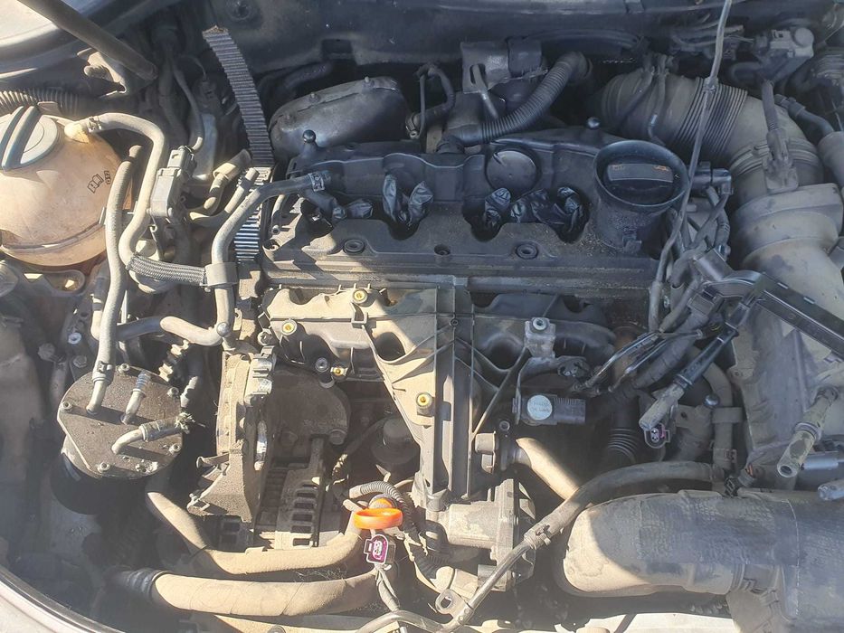 Dezmembrez Volkswagen Passat B7 Facelift 2.0TDI 2012