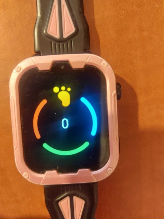 Vând smartwatch cu sim 4g, wifi ,pentru copii.