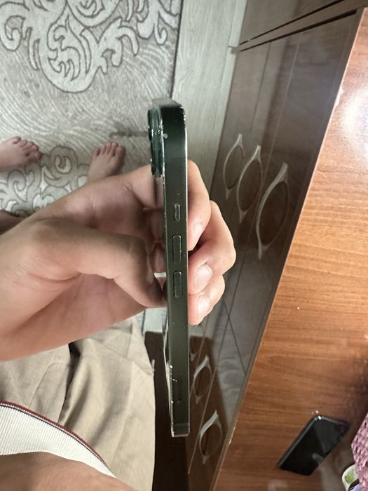Iphone 13, green