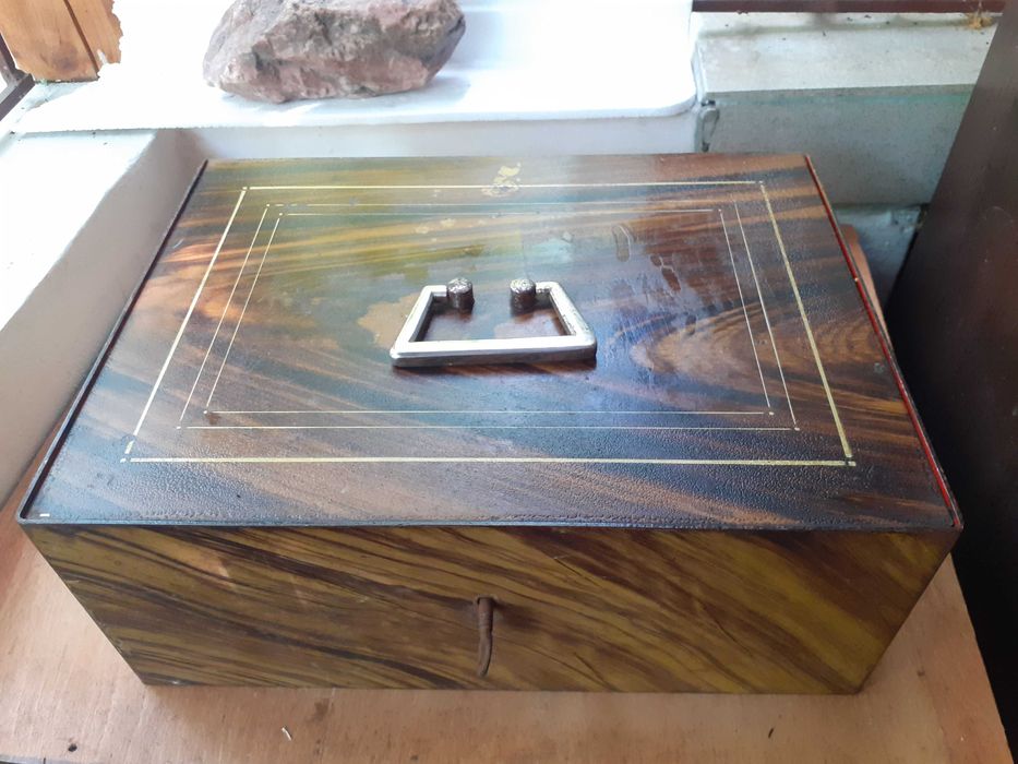 Стара каса сейф касетка банка с ключ