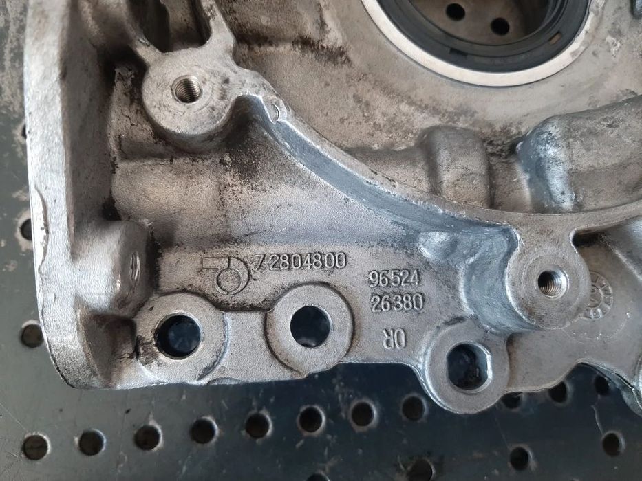 pompa ulei 1.4 tdci f6ja ford fiesta 5 fusion 72804800