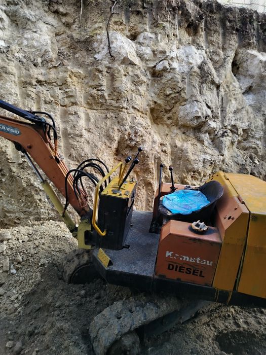 Komatsu мини багер