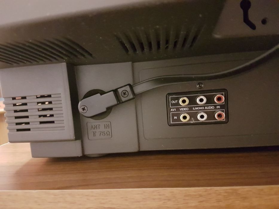 Телевизор LG классика