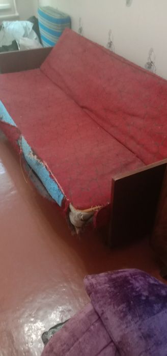 Продается французский диван.Класика.