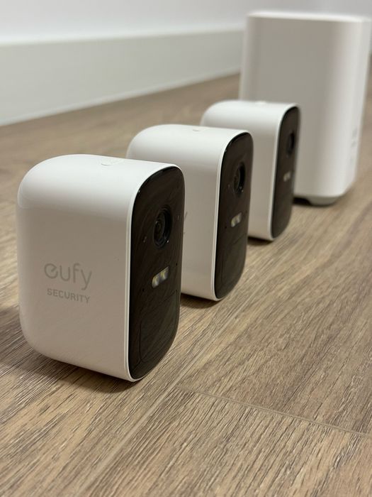 Sistem EufyCam 2C – 3 camere wireless + HomeBase 2