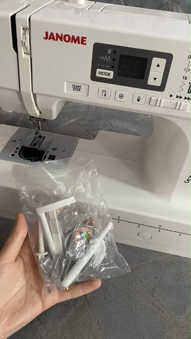 Швейная машинка JANOME EL 230