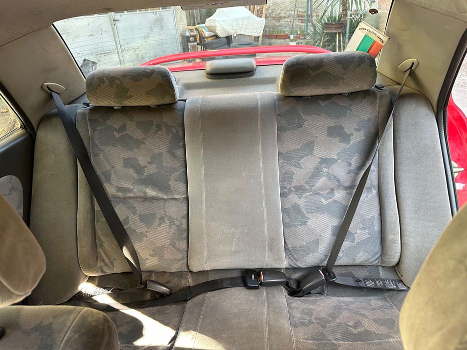 Mitsubishi carisma  1.6 GLX 1996