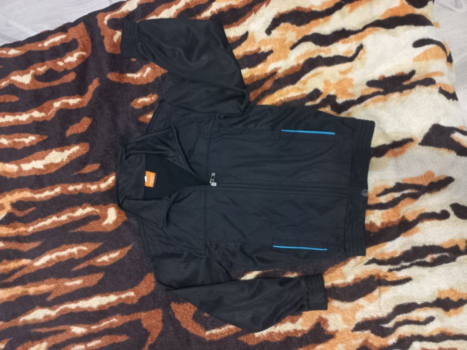 Спортивные кофты