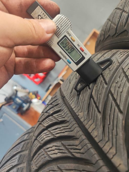 2бр.зимни гуми 245/40/19 Michelin