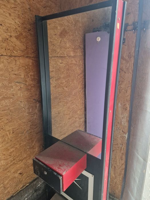 Стол для парикмахерской