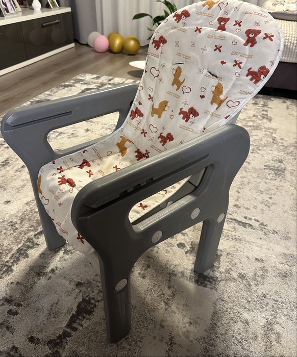 Scaun de masă bebe