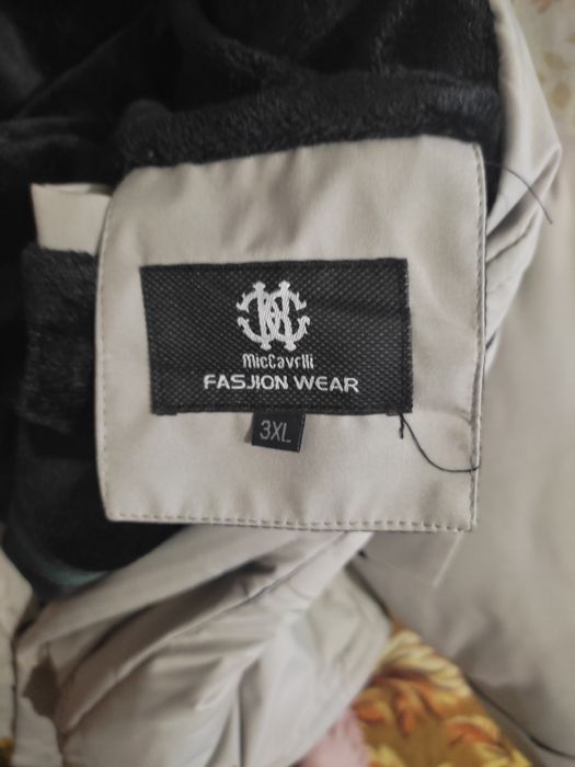 Продам пуховик,типа Аляска,новый.