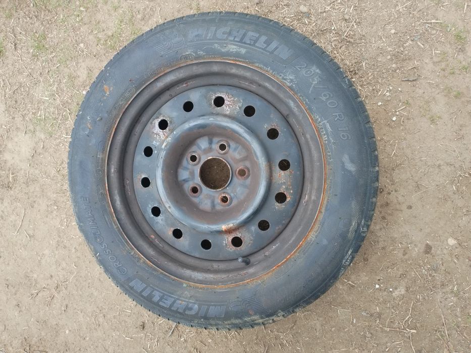 Rezerva 5x114.3 megane 3 duster kia nissan mazda anvelope 215 55 17