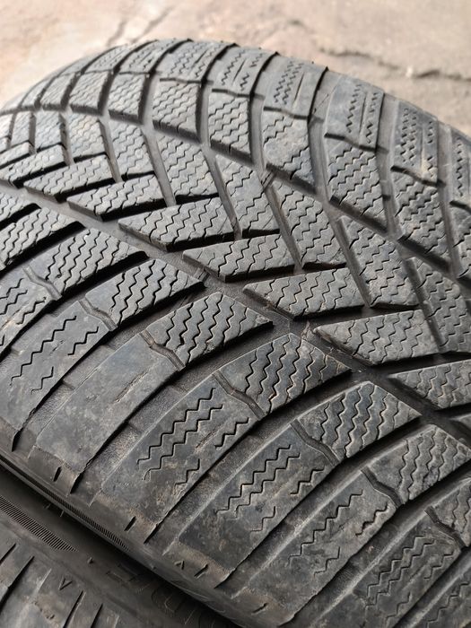 Зимни гуми -20цола-275/40-1бр.-60лв."BRIDGESTONE"