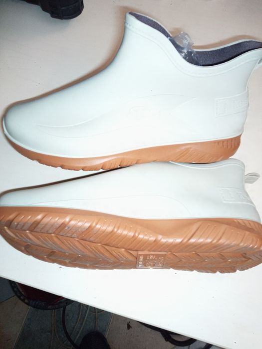 гумени ботуши от Китай