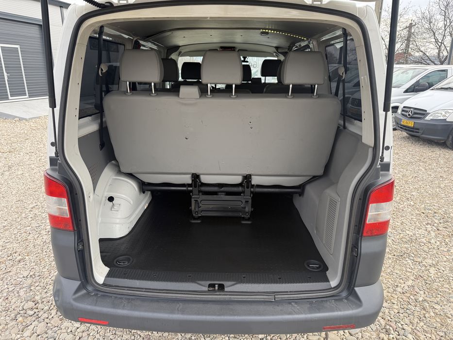 Vw transporter T5 2011 9 locuri
