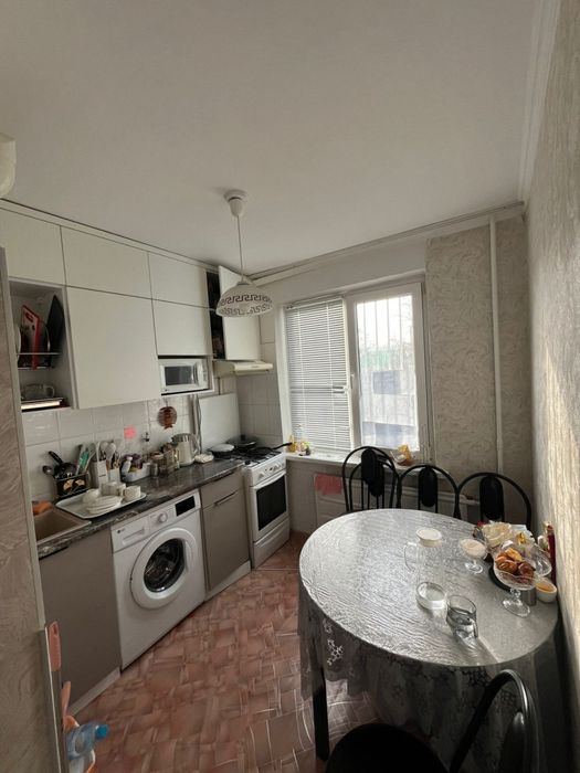 Продается  3 комнт квартира