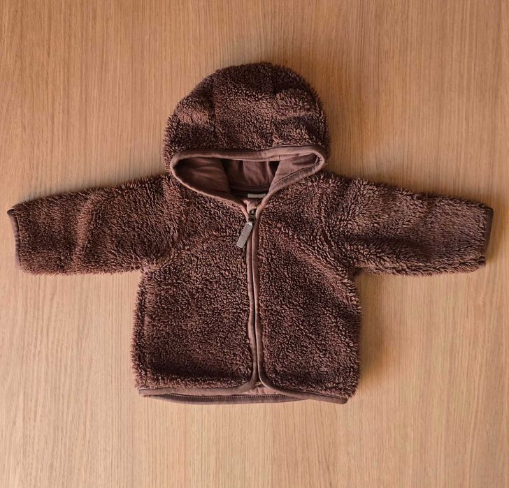 Бебешко мекичко якенце H&M и плетени пантофки