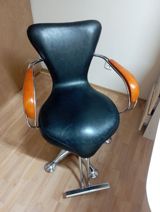 Продам стул кресло