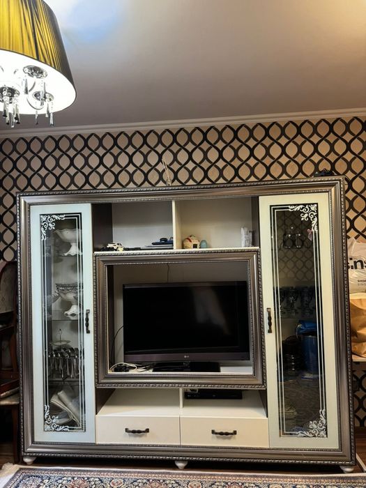 Продам стенку в зал