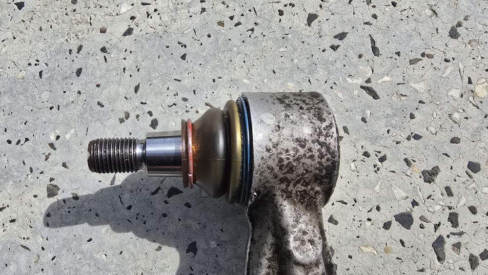 Преден носач за мерцедес W211