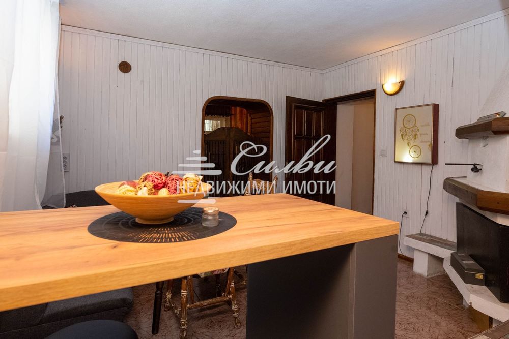 Продава се Етаж от къща в Шумен, Център - 153 кв.м за 1000 €/кв.м - Снимка #6