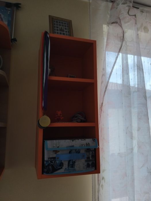 Дестко обзавеждане  цена 250евро .
