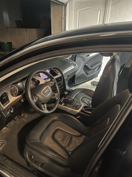 Vând audi A4 b8