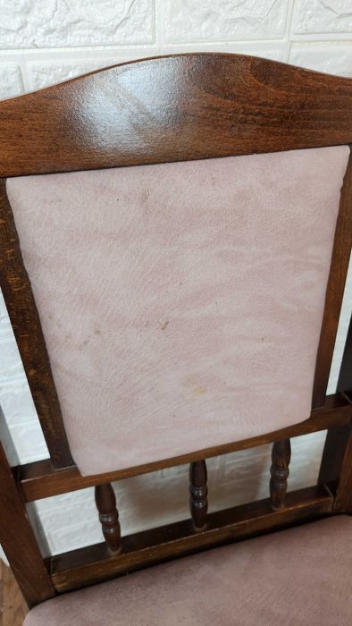 Дървени трапезни столове