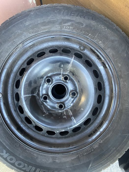 4 броя летни автомобилни гуми 196/65/15