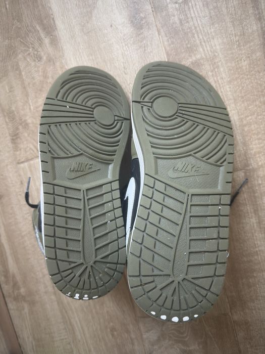 Air Jordan 1 Mid “Black/White/Olive” кецове