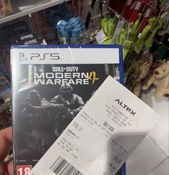 CALL OF DUTY MODERN WARFARE 4 Folosit 3 zile.
