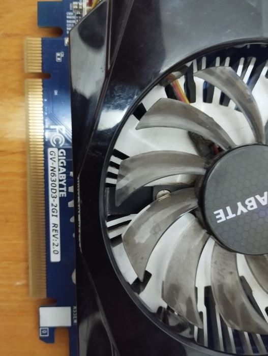 Продам видео карту gigabite 2ГБ