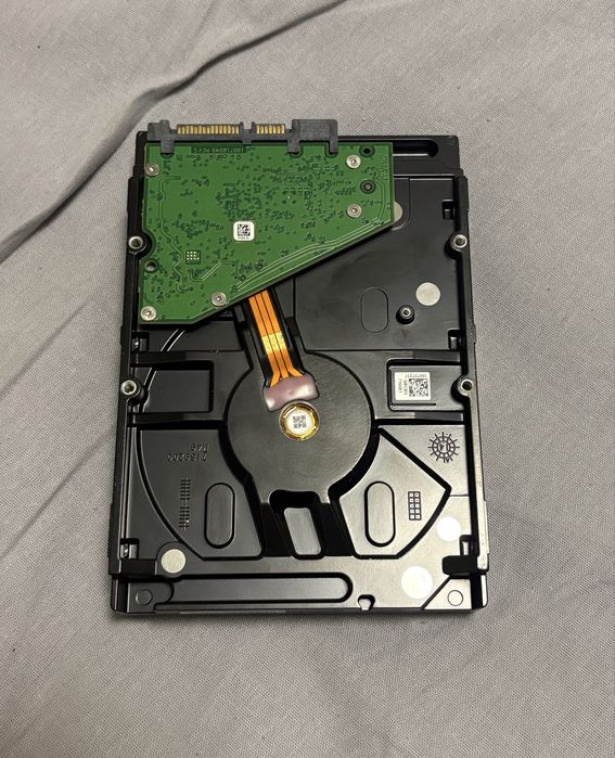 Продам 4TB HDD, в хорошем состояний