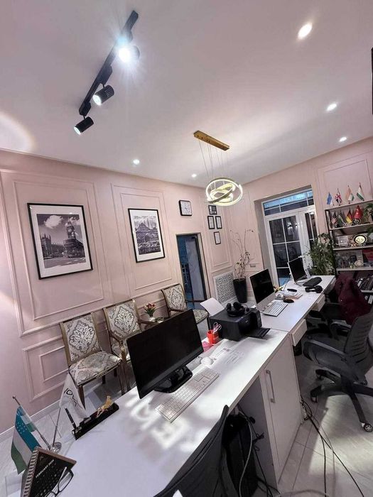 Продается коммерческое помещение на ул Навои, первая линия!