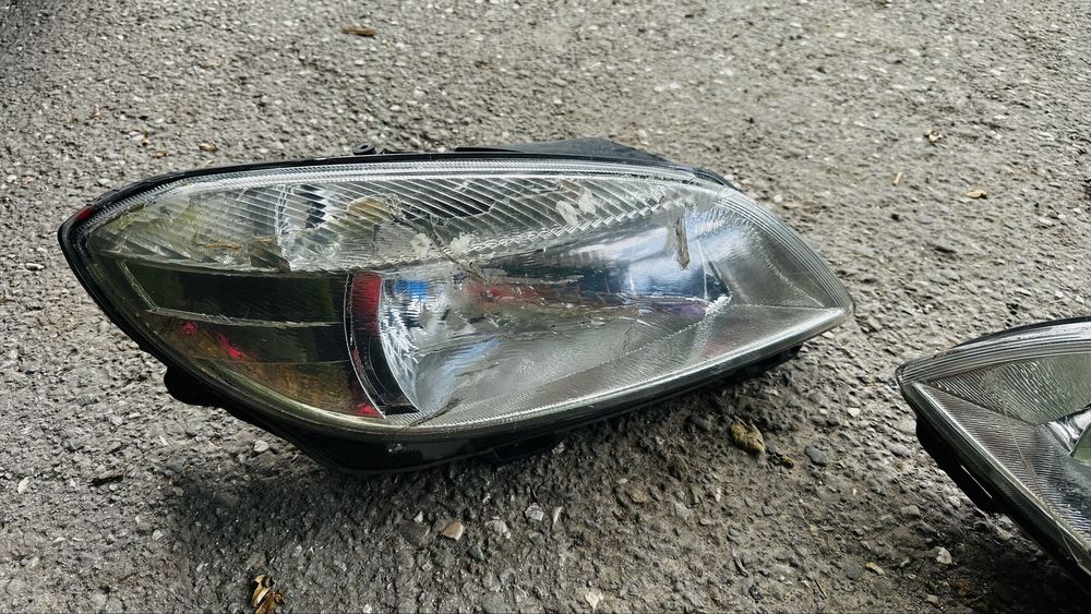 Faruri skoda fabia 2013