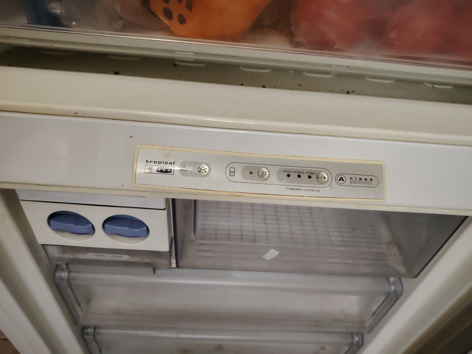 Продам холодильник