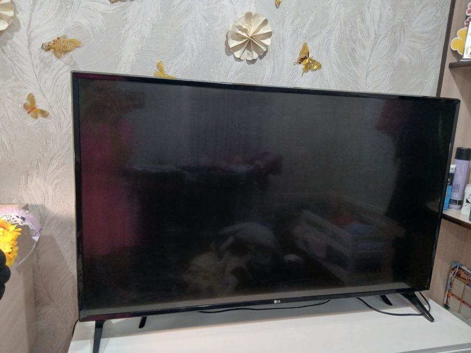 Продам Lg телевизор Смарт тв