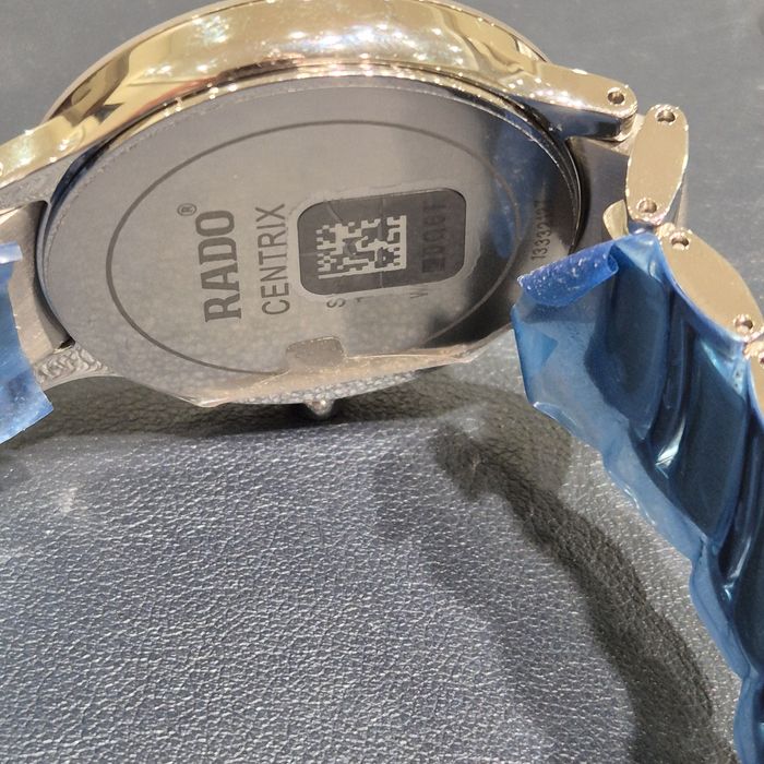 Новые оригинальные часы Rado