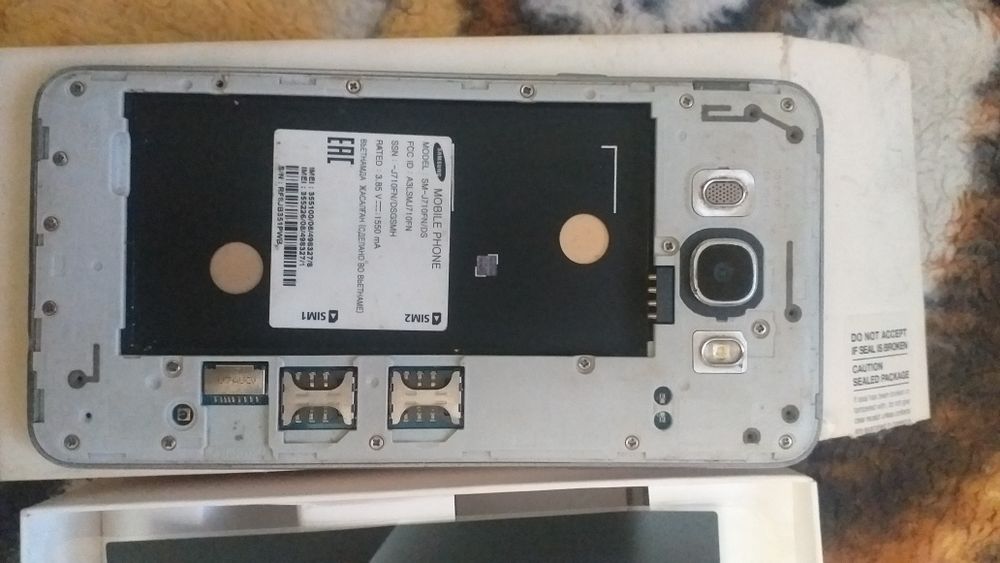 Телефон NOKIA Самсунг  j7