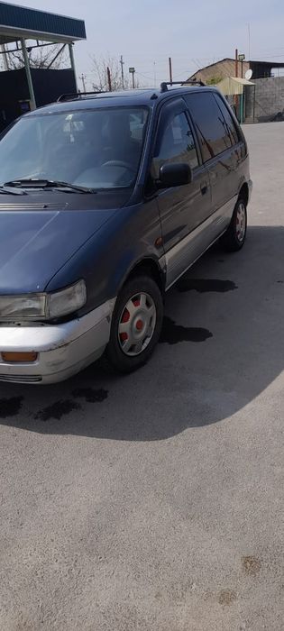 Продам Mitsubishi Space Runner